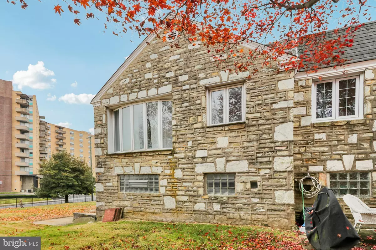 Philadelphia, PA 19115,8855 WINCHESTER AVE