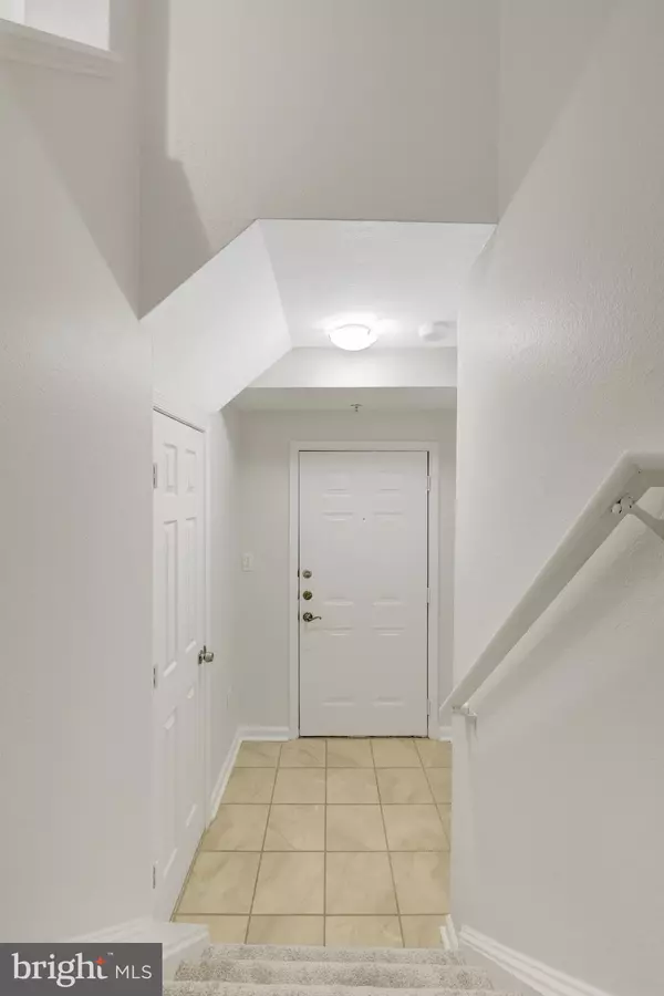 Fairfax, VA 22033,12737 FAIR BRIAR LN