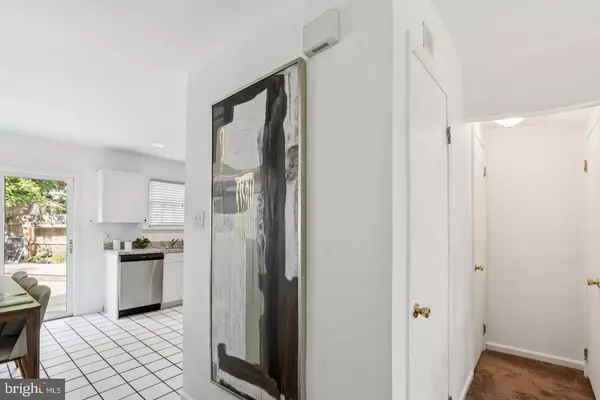 Philadelphia, PA 19128,218 RECTOR ST