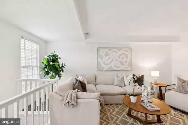 Philadelphia, PA 19128,218 RECTOR ST