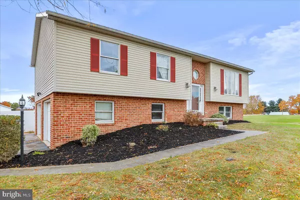 601 KITTATINNY DR, Chambersburg, PA 17202
