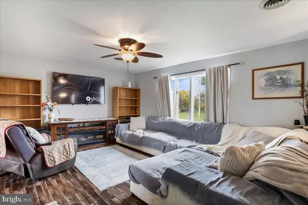 Chambersburg, PA 17202,601 KITTATINNY DR