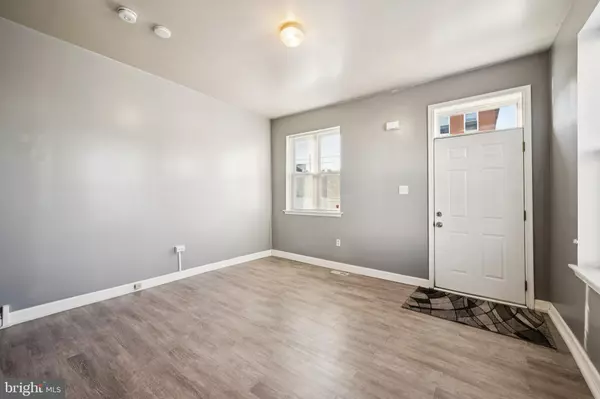 138 N KING ST, Gloucester City, NJ 08030