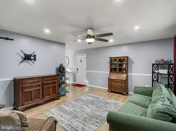 Red Lion, PA 17356,123 OVERVIEW CIR E