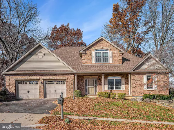 3186 OVERLOOK DR, Emmaus, PA 18049