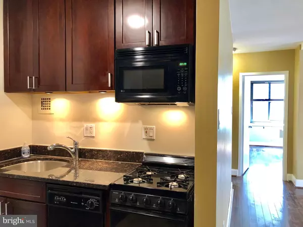 Arlington, VA 22209,1021 ARLINGTON BLVD #706