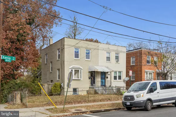 800 XENIA ST SE, Washington, DC 20032