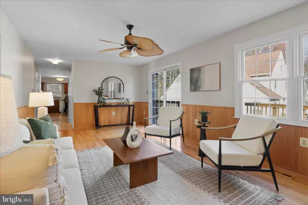 Springfield, VA 22153,7676 GREEN GARLAND DR