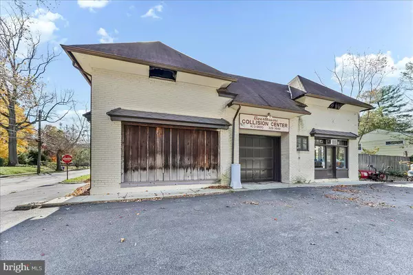 Swarthmore, PA 19081,630 YALE AVE