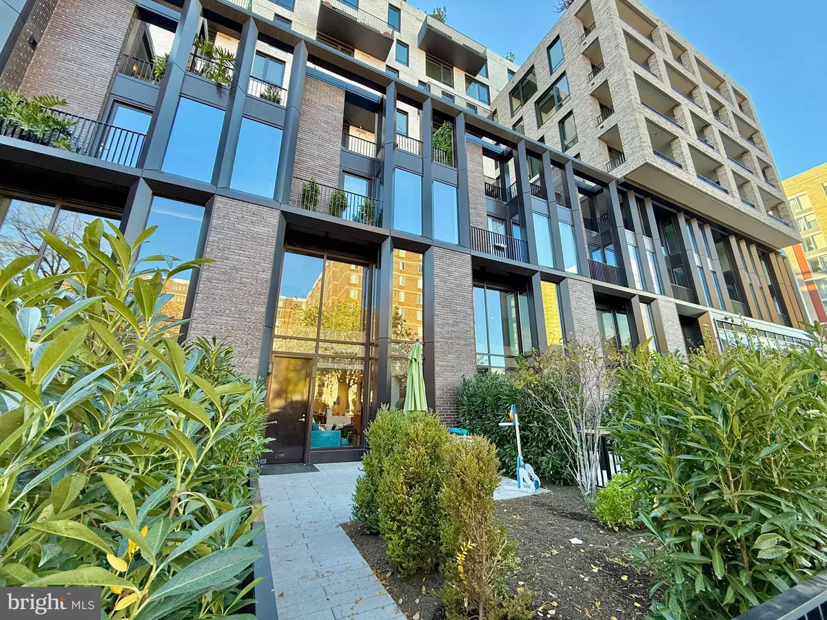 Washington, DC 20001,1332 8TH ST NW