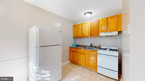 Philadelphia, PA 19150,2415 80TH AVE