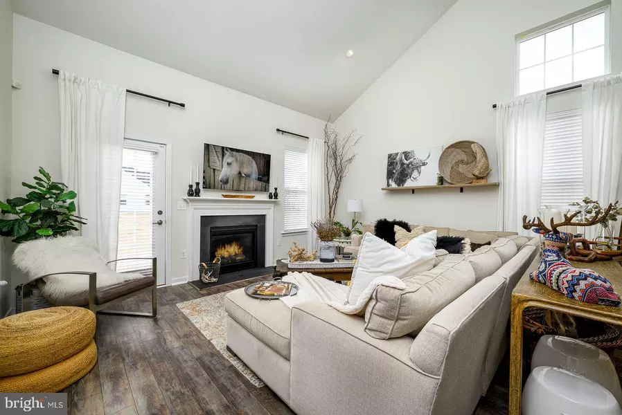 18 CHEPSTOW RD, New Egypt, NJ 08533