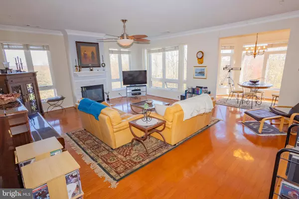 Woodbridge, VA 22191,1621 LADUE CT #301