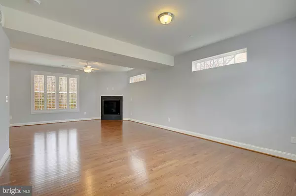 Deale, MD 20751,5952 TYLER RD