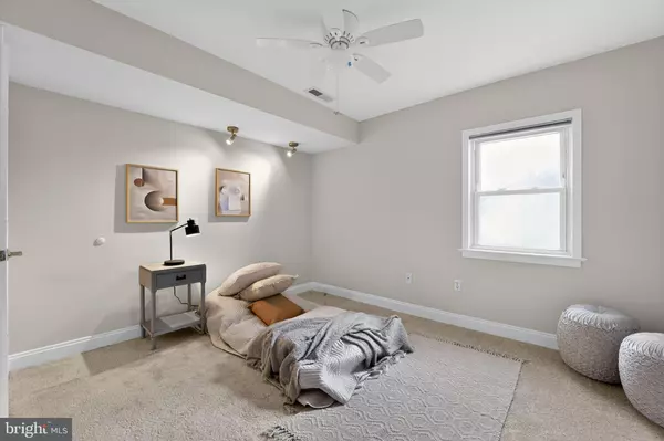 Boyds, MD 20841,23711 SLIDELL RD