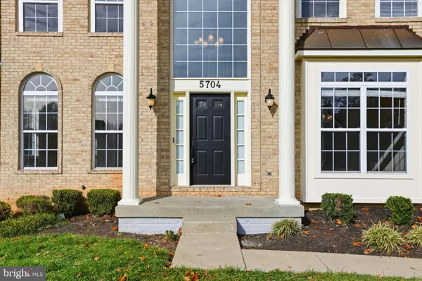 Lanham, MD 20706,5704 LYNGATE CT