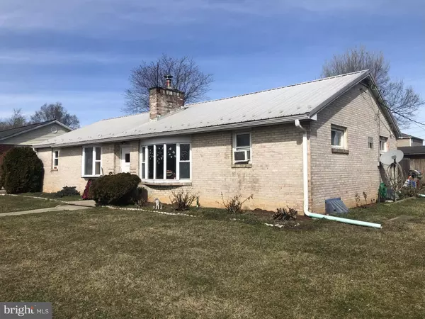 151 & 153 CARBAUGH DR, Chambersburg, PA 17202