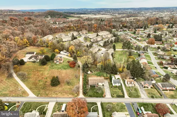 York, PA 17406,356 WOODLAND VIEW DR