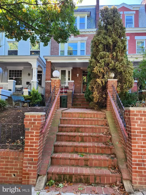 1220 EUCLID ST NW, Washington, DC 20009