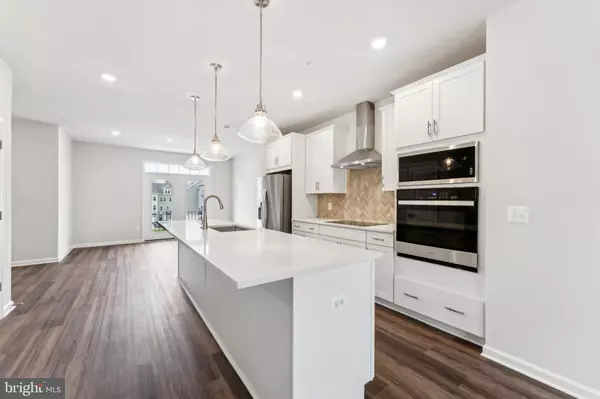 Damascus, MD 20872,26476 SIR JAMIE TER