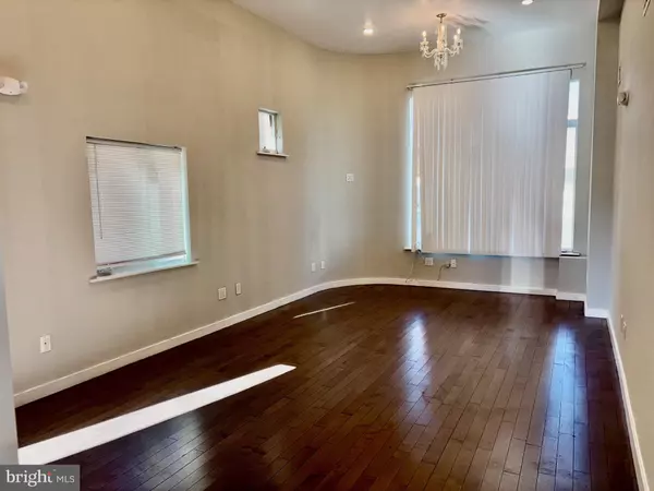 Philadelphia, PA 19143,5358 ADDISON ST