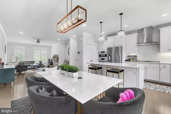 Alexandria, VA 22311,5106 FILLMORE AVE