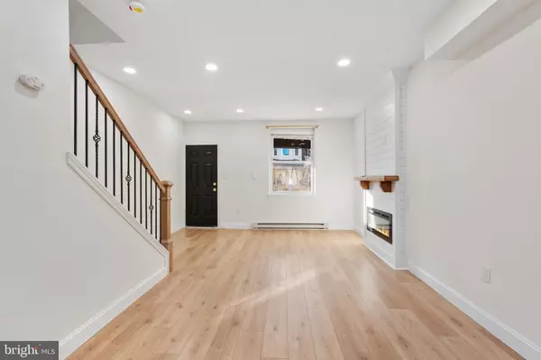 Philadelphia, PA 19140,4043 N 8TH ST