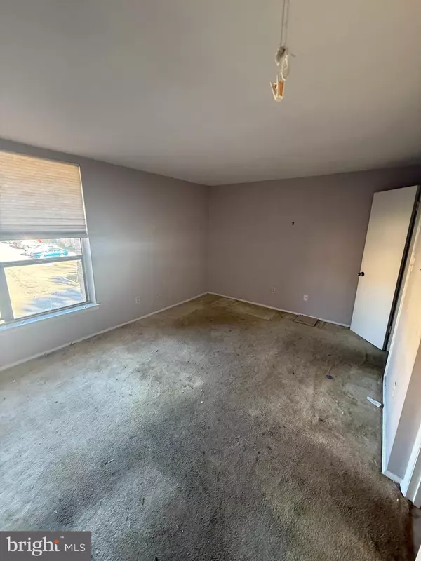 Temple Hills, MD 20748,3310 HUNTLEY SQUARE DR #A2