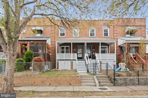 340 WESMOND DR, Alexandria, VA 22305