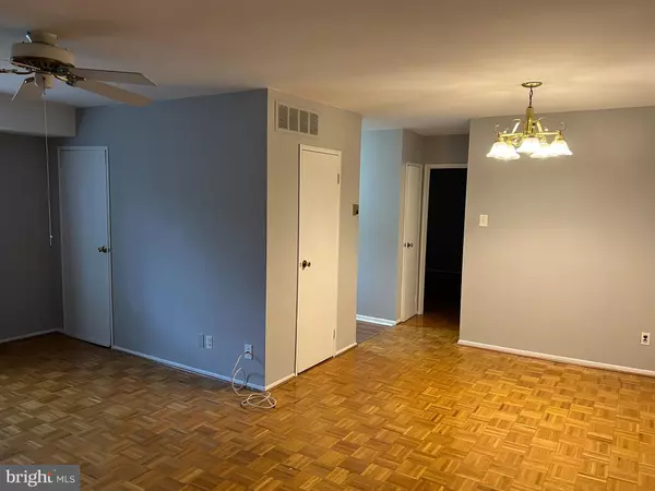 Philadelphia, PA 19115,9921 BUSTLETON AVE #N-10