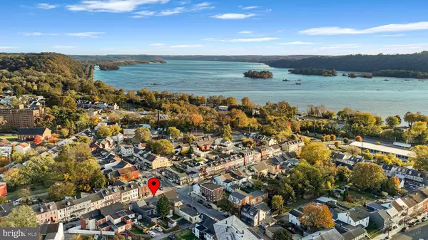 Columbia, PA 17512,305 PERRY ST