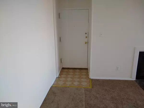 Gaithersburg, MD 20877,118 DUVALL LN #115-203