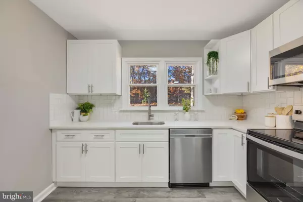 Pasadena, MD 21122,8344 FAIRWOOD DR