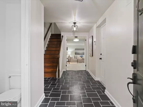 Falls Church, VA 22044,3001 FEDERAL HILL DR