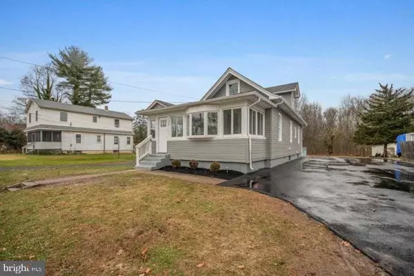 14 SEWELL ST, Glassboro, NJ 08028