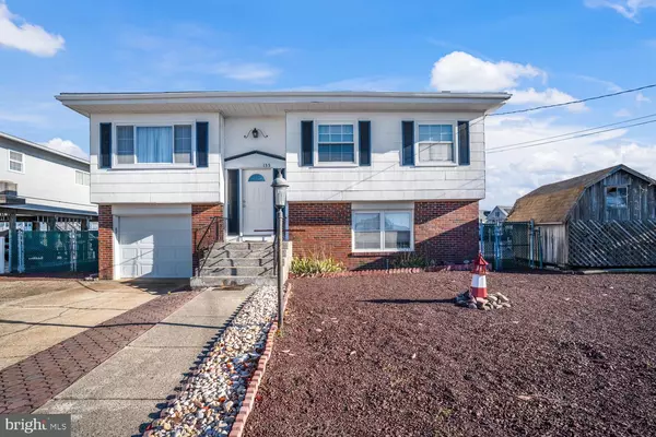 Tuckerton, NJ 08087,135 E POTOMAC DR