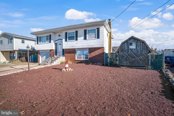 Tuckerton, NJ 08087,135 E POTOMAC DR