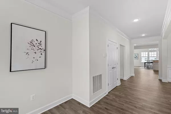 Manassas, VA 20110,8682 BELLE GROVE WAY