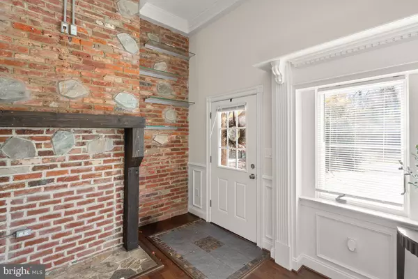 Annandale, VA 22003,4211 DOWNING ST