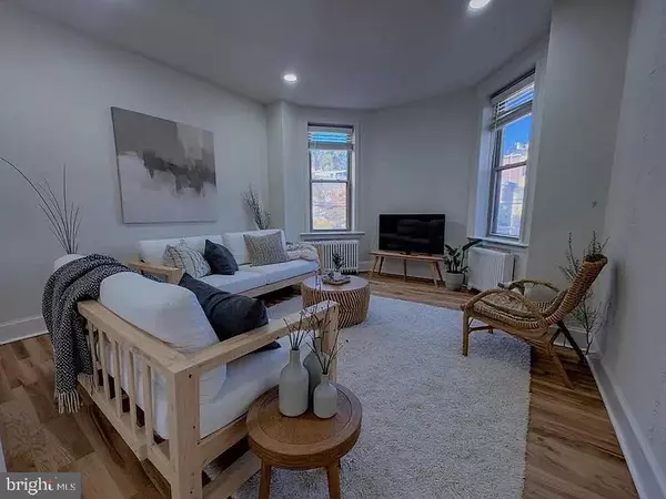 Philadelphia, PA 19130,2111 GREEN ST #2R