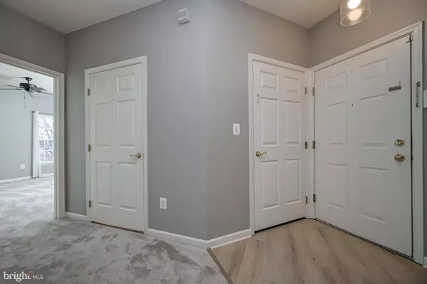 Elkridge, MD 21075,7210 DARBY DOWNS #F