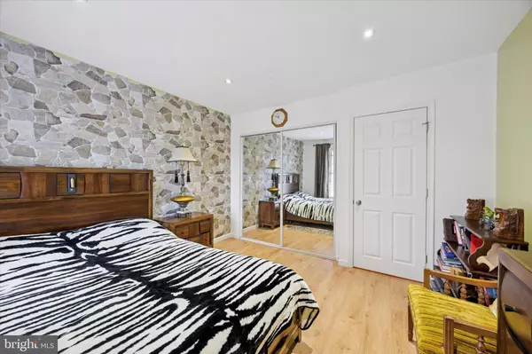 Philadelphia, PA 19116,441 TOMLINSON RD #F6