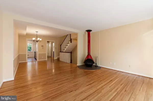 Washington, DC 20024,706 6TH ST SW