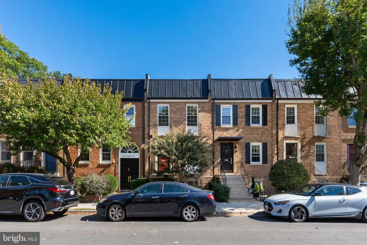 Washington, DC 20024,706 6TH ST SW