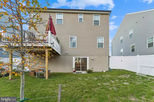 Bowie, MD 20716,15542 TWIN RIVER CIR