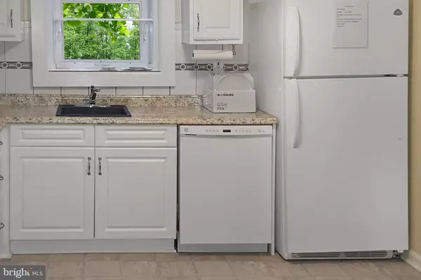 Ewing, NJ 08638,121 OREGON AVE