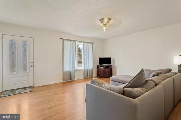 Hanover, PA 17331,1 SEASE DR