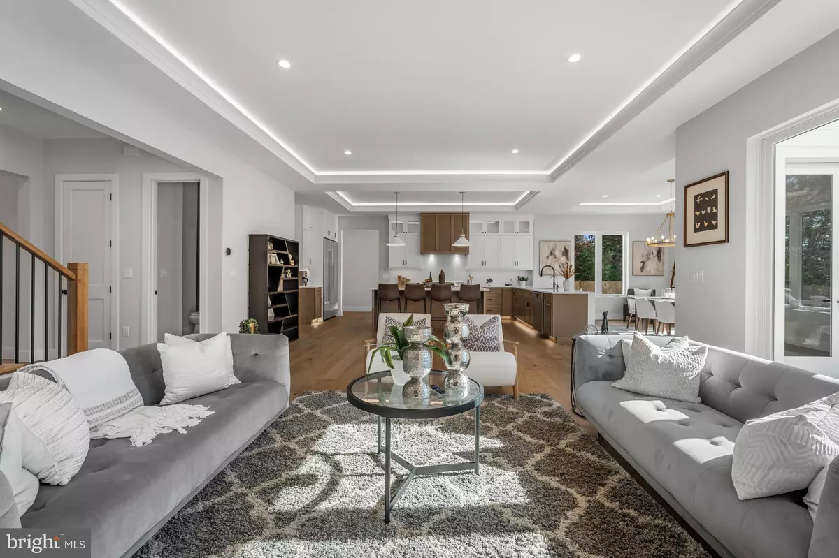 Mclean, VA 22102,8023 LEWINSVILLE RD