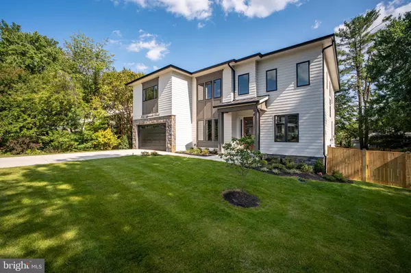 Mclean, VA 22102,8023 LEWINSVILLE RD