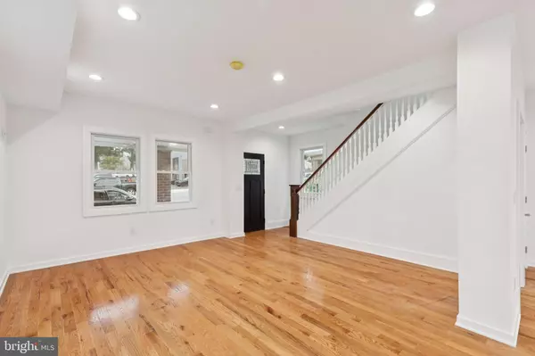 Glenside, PA 19038,65 LIMEKILN PIKE